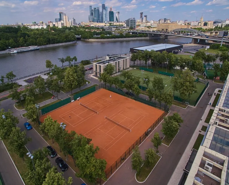 Спортивный городок «Лужники» — теннисный корт